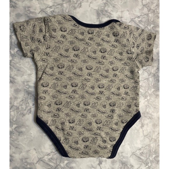 NBA Dallas Mavericks Basketball Baby Onesie Bodysuit Outfit, Size 12 months - Picture 4 of 5